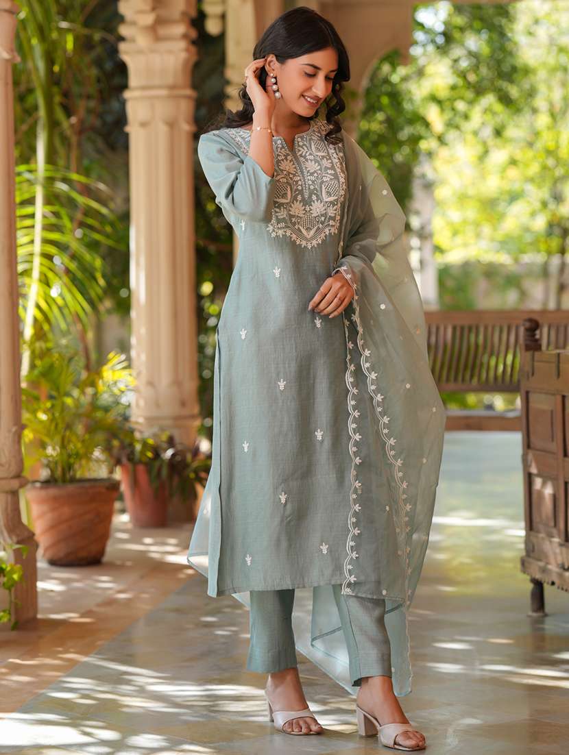 women embroidered kurta pant set with dupatta - 21746726 -  Standard Image - 1