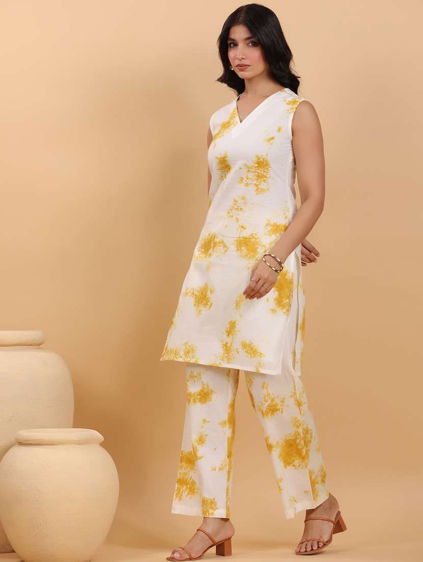 women v-neck tie & dye kurta pant set - 21746729 -  Standard Image - 1