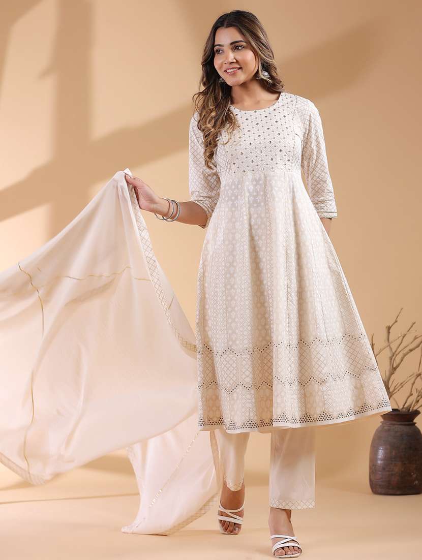 women printed kurta pant set with dupatta - 21746740 - Standard Image - 1