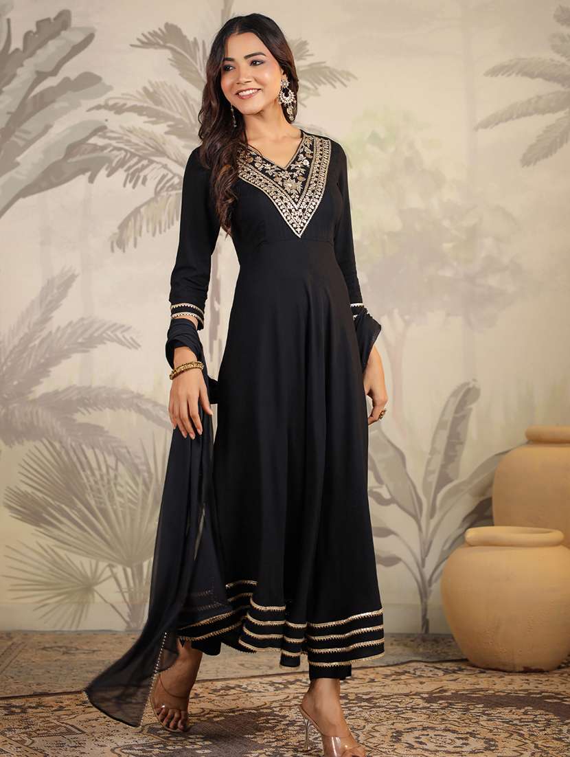 women embroidered kurta pant set with dupatta - 21746745 - Standard Image - 1