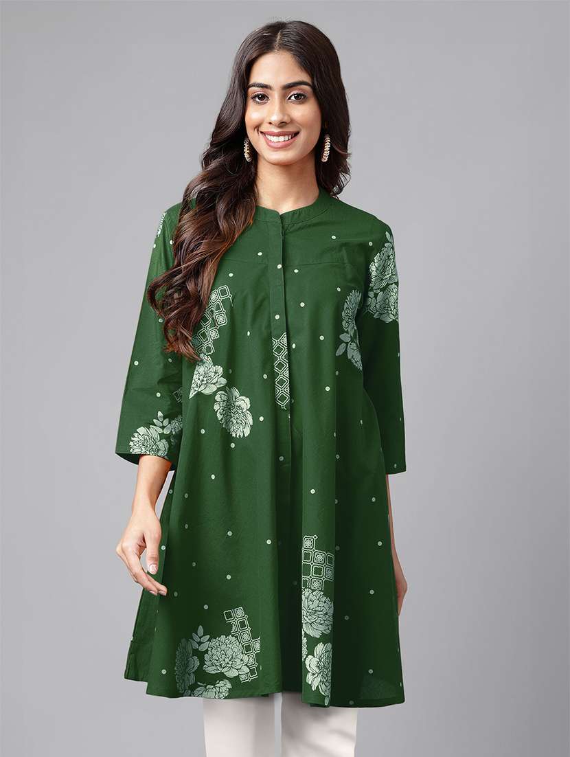 women printed three quarter sleeve tunic