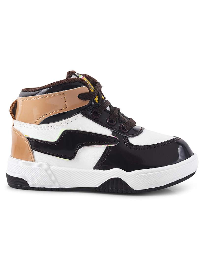 kids lace up sports shoes - 21746893 -  Standard Image - 4