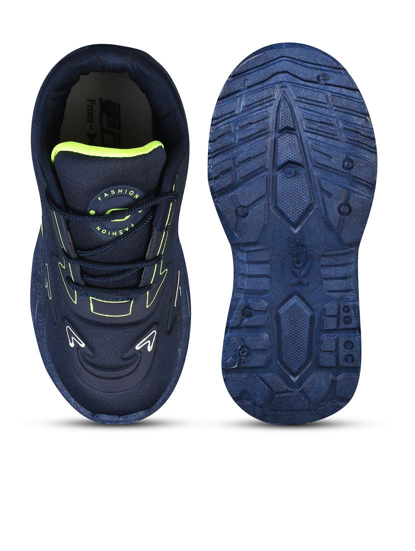 kids lace up sports shoes - 21746898 -  Standard Image - 4