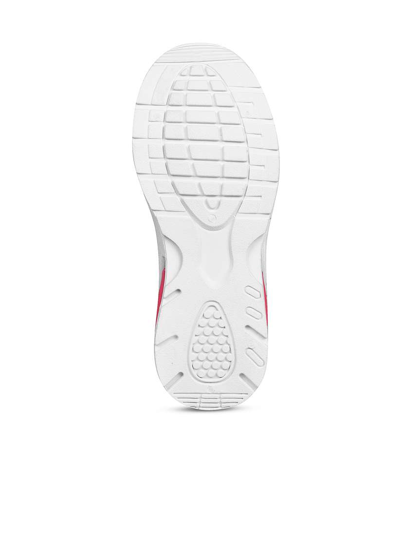 kids slip on sports shoes - 21746914 - Standard Image - 4