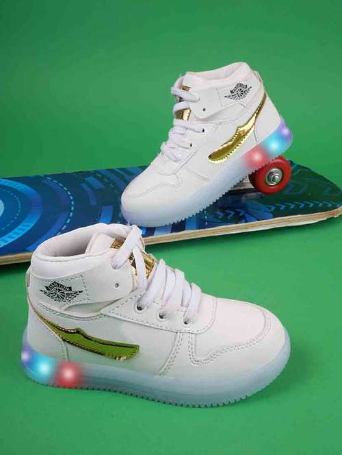 nike shoes up to 2500