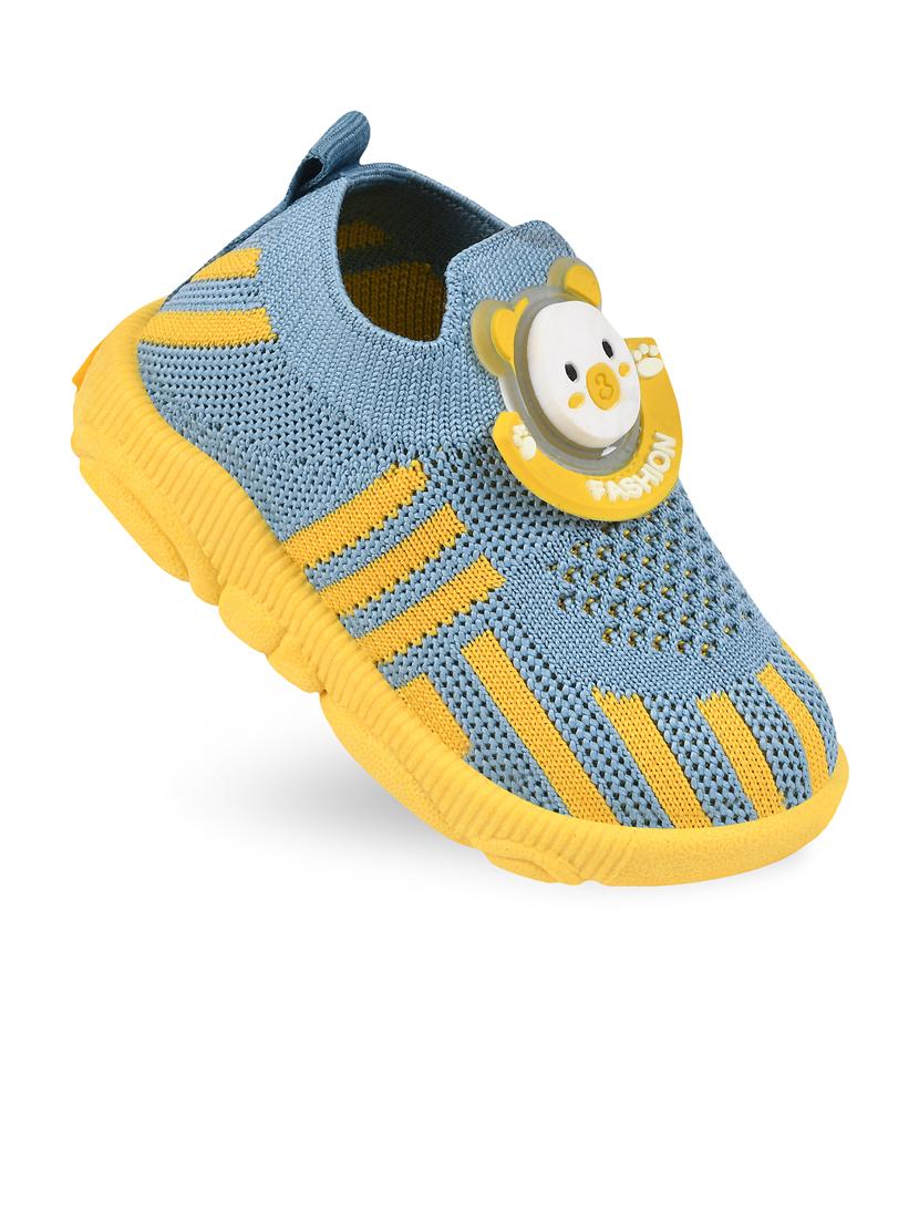 kids slip on sneaker shoes - 21746956 -  Standard Image - 1