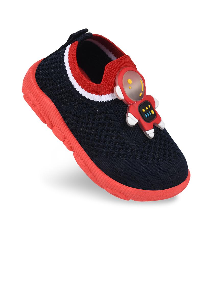 kids slip on sneaker shoes - 21746963 -  Standard Image - 1