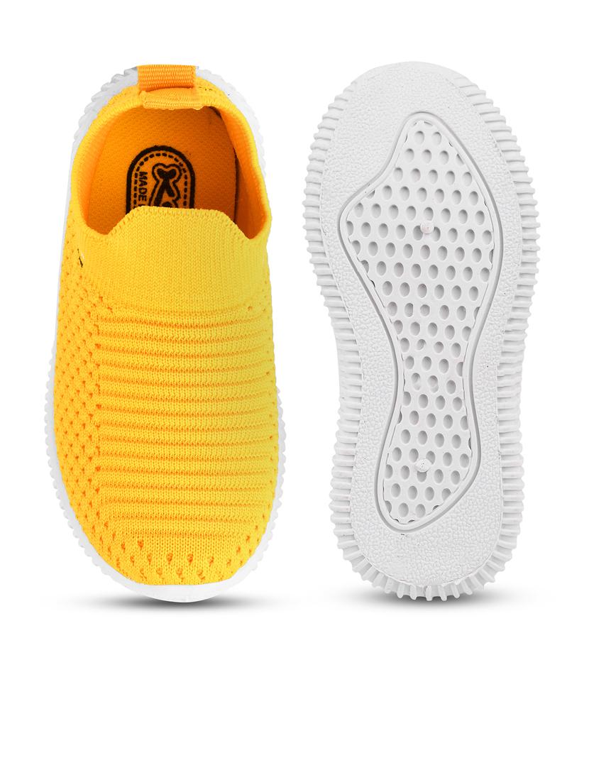 kids slip on sneaker shoes - 21746984 - Standard Image - 4