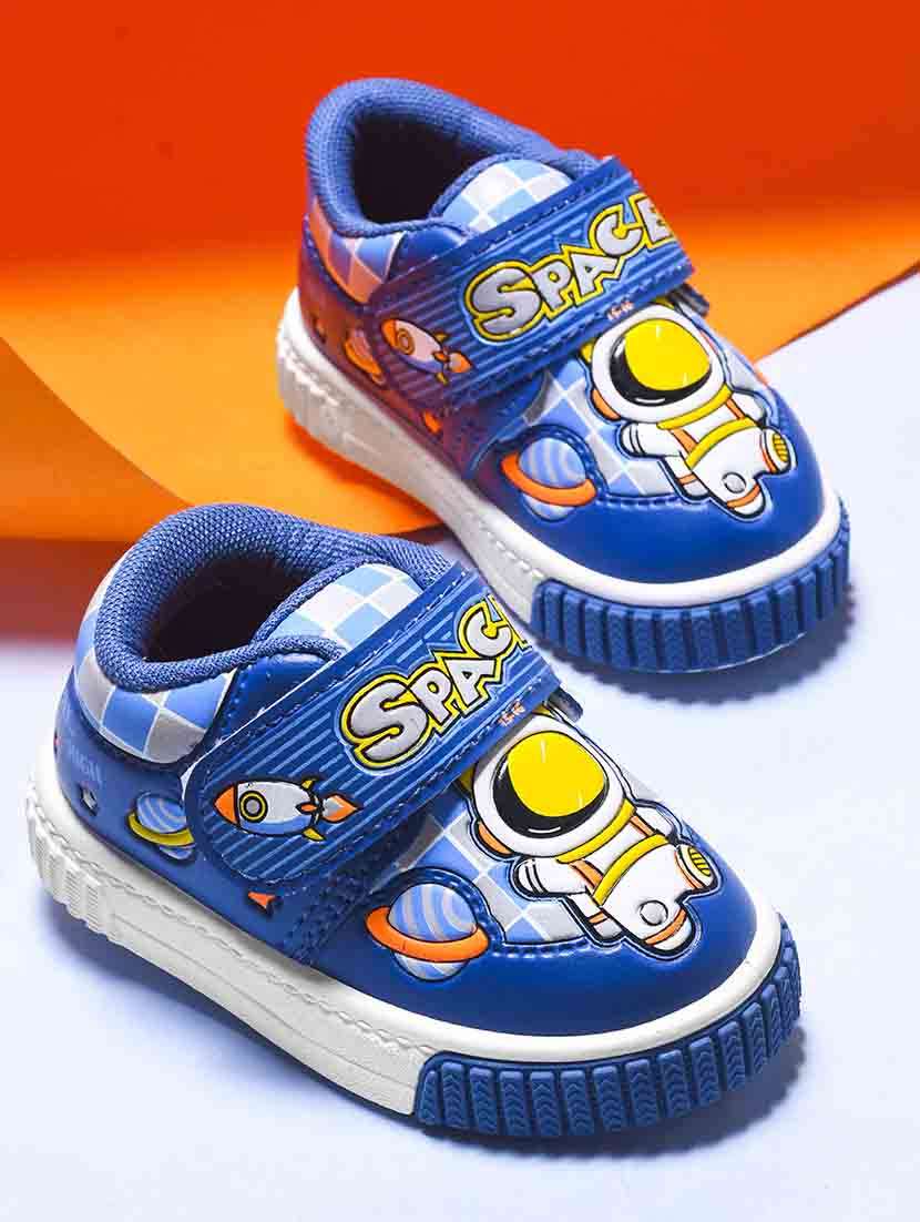 kids graphic print velcro sneaker - 21746985 -  Standard Image - 1