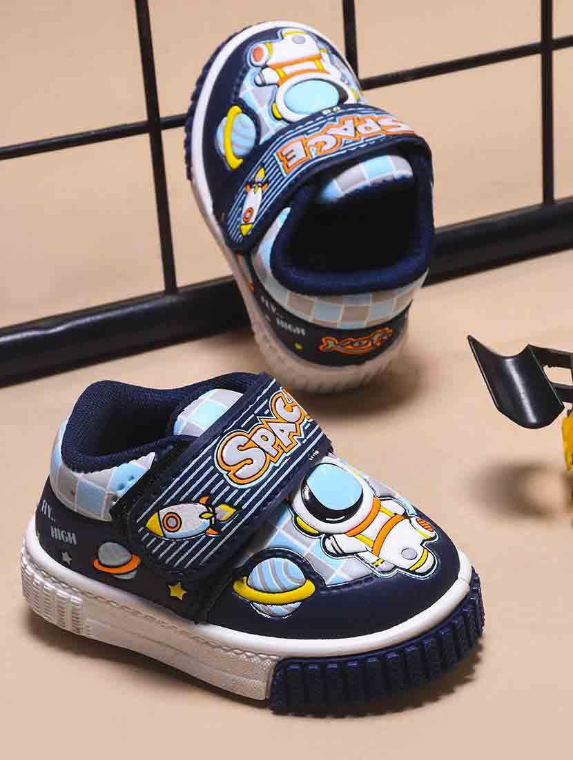 kids graphic print velcro sneaker - 21746987 -  Standard Image - 1