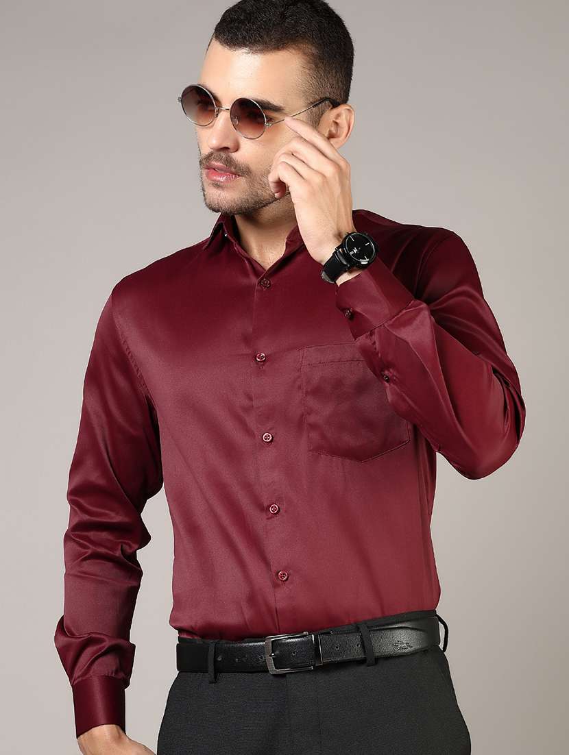 men solid collared long sleeve formal shirt