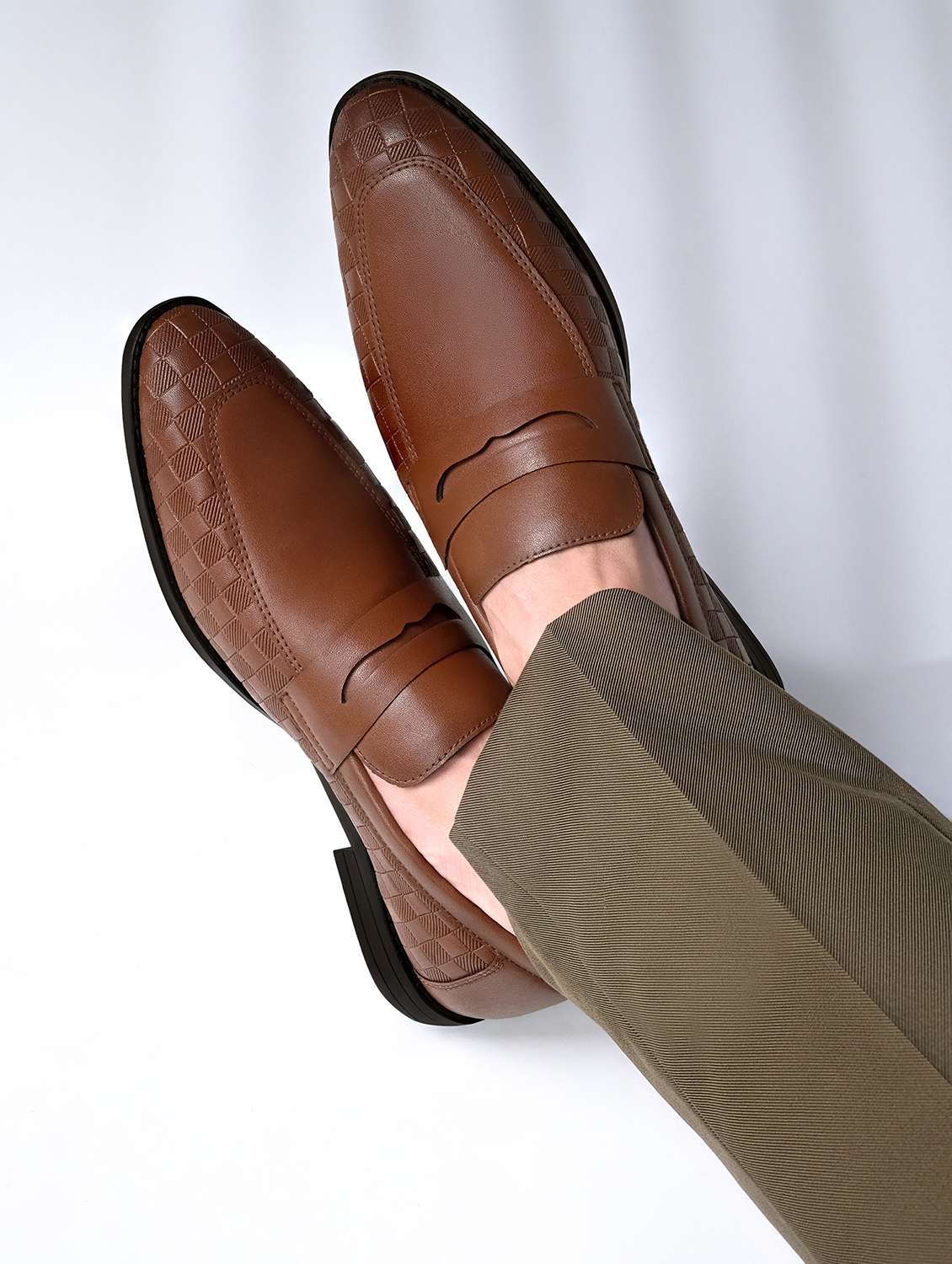 Men Textured Slip On Moccasin Shoes - 21747902 -  Standard Image - 1