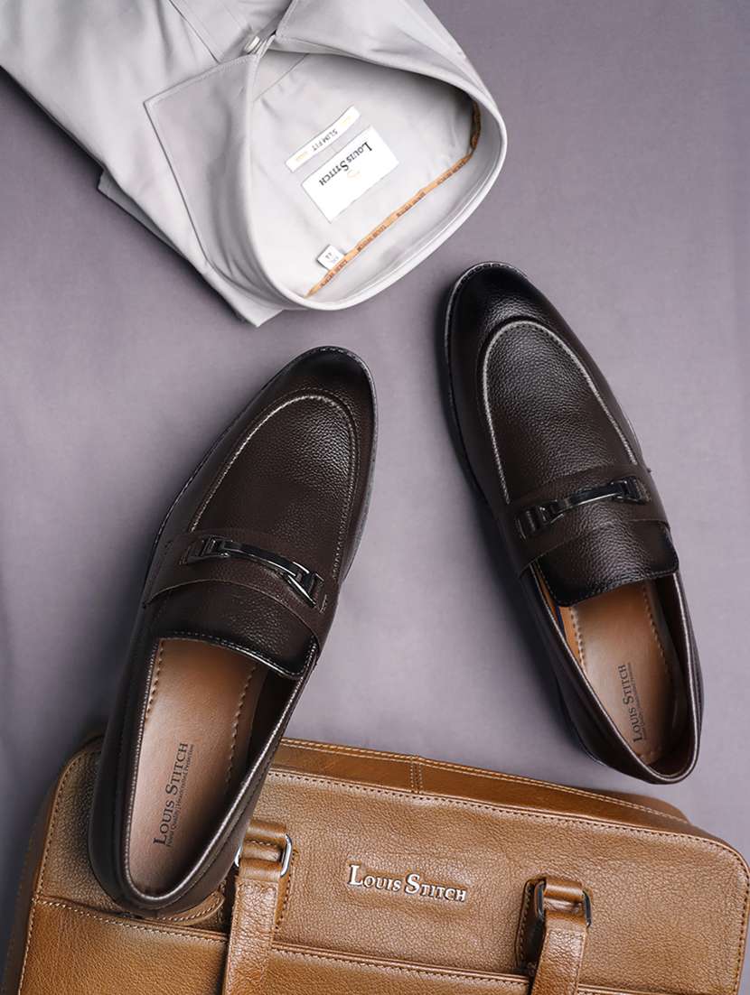 men solid slip on horsebit moccasin shoes