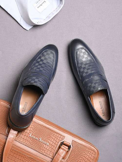men textured slip on moccasin shoes - 21747918 -  Standard Image - 0