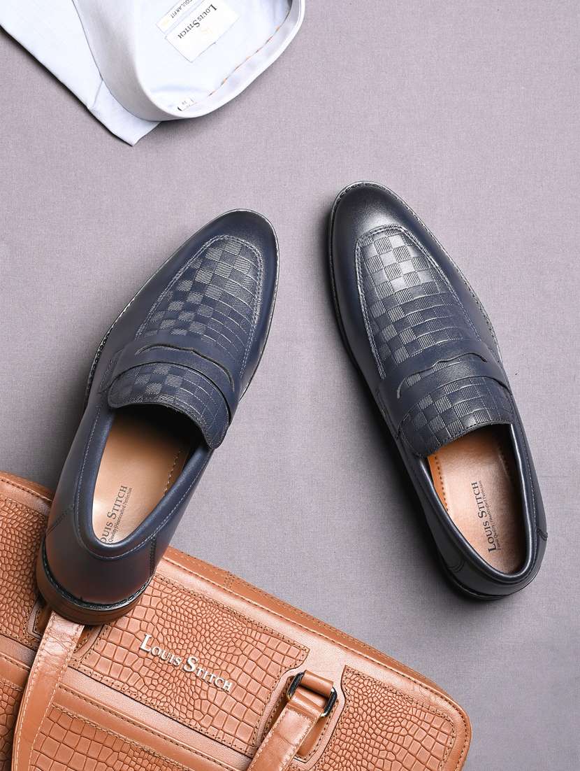 men textured slip on moccasin shoes