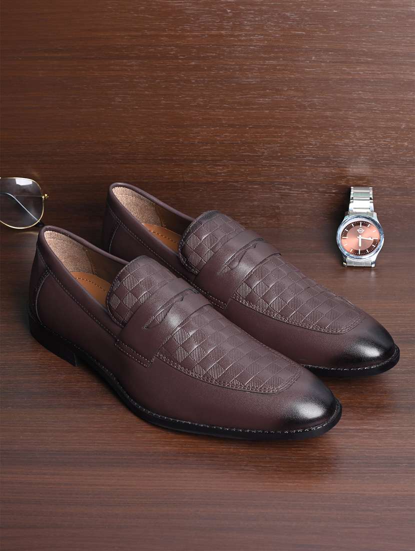 men textured slip on moccasin shoes - 21747923 -  Zoom Image - 0