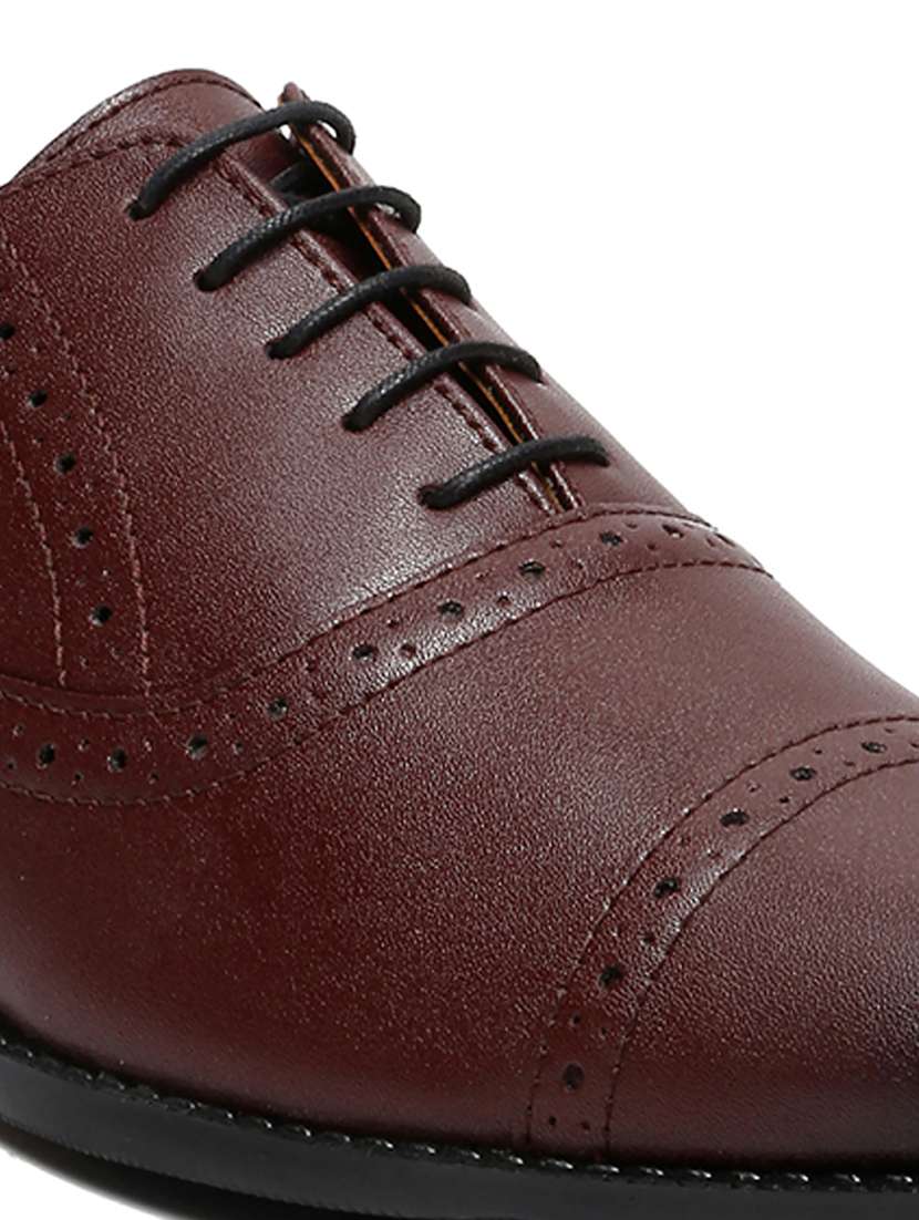 men solid lace-up oxfords - 21747996 -  Standard Image - 4