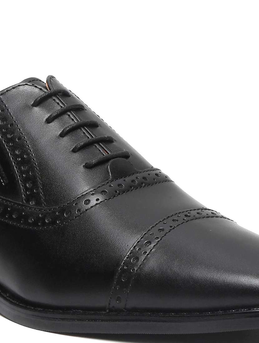 men solid lace up oxford shoes - 21748000 -  Standard Image - 4
