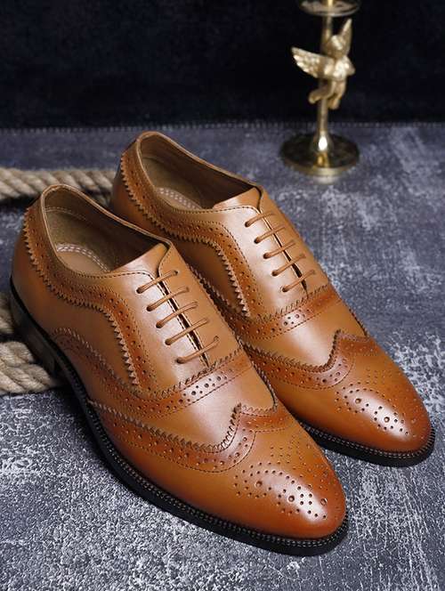 men solid lace-up brouges - 21748019 -  Standard Image - 0