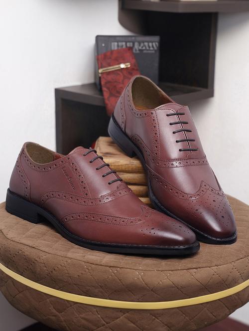 men solid lace-up brouges - 21748024 - Standard Image - 0