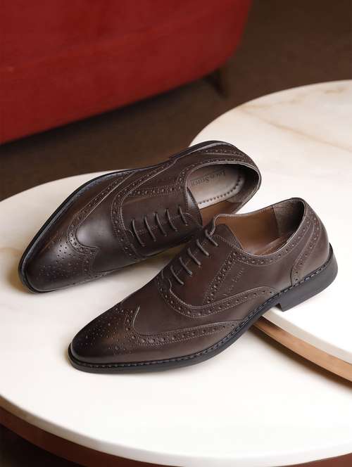 men solid lace-up brouges - 21748026 -  Standard Image - 0