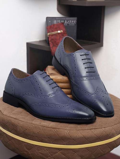 men solid lace-up brouges - 21748028 - Standard Image - 0
