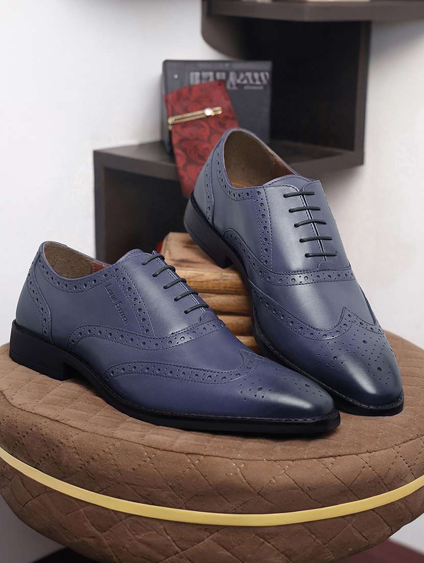 men solid lace-up brouges - 21748028 - Zoom Image - 0
