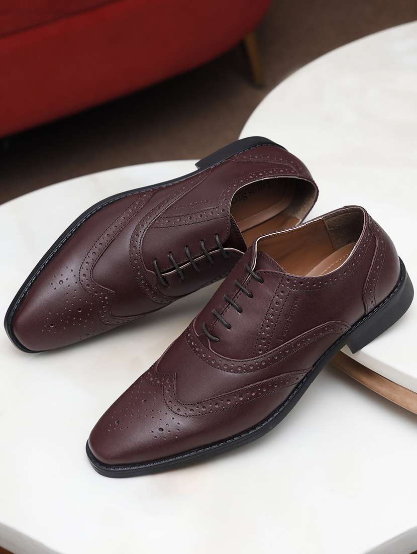 men solid lace-up brouges - 21748030 -  Standard Image - 1