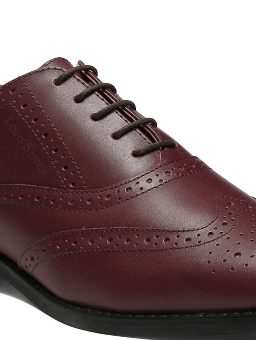 men solid lace-up brouges - 21748030 -  Standard Image - 4