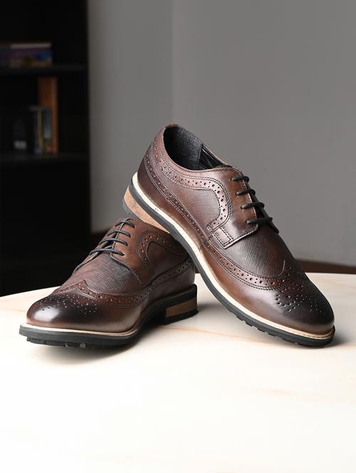 men solid lace-up brouges - 21748034 - Standard Image - 0