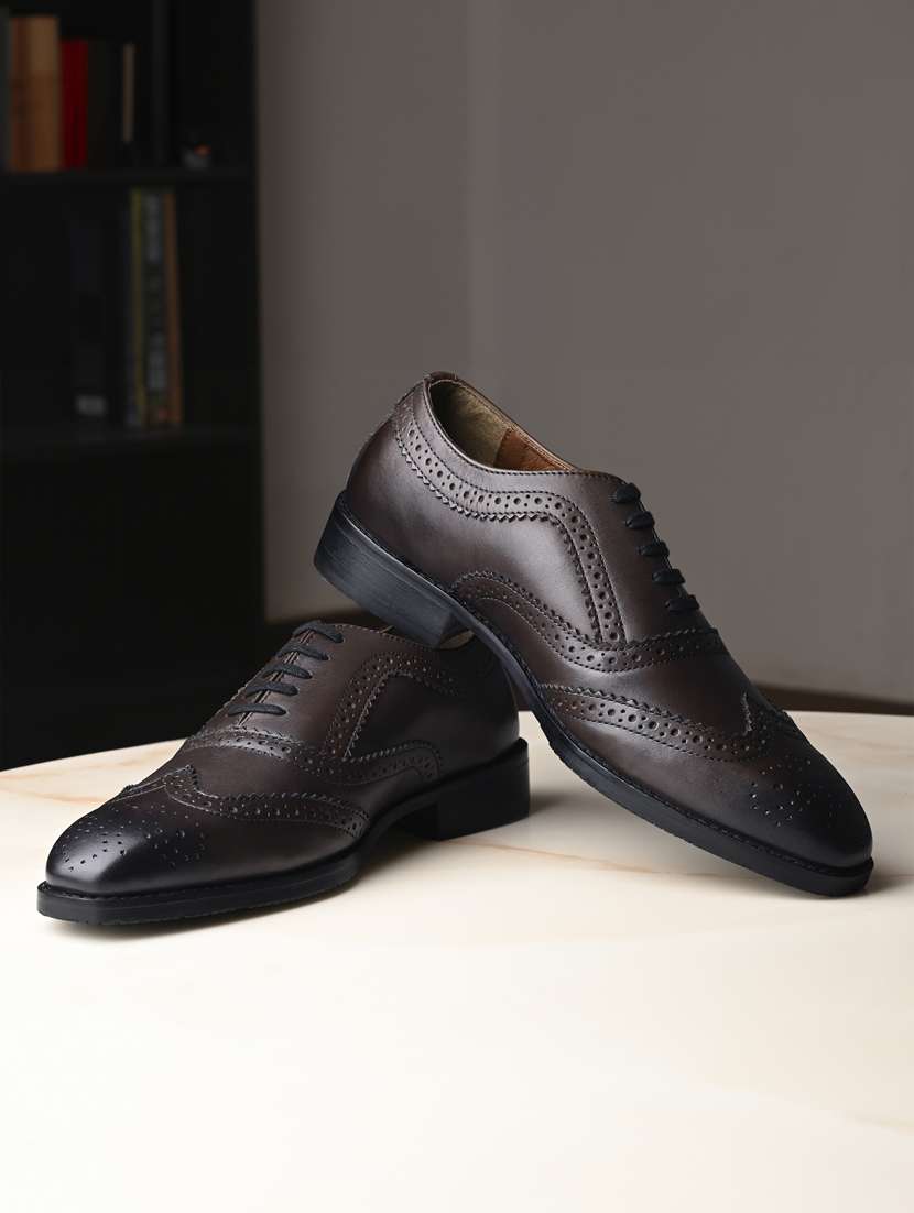 men solid lace-up brouges - 21748037 - Zoom Image - 0