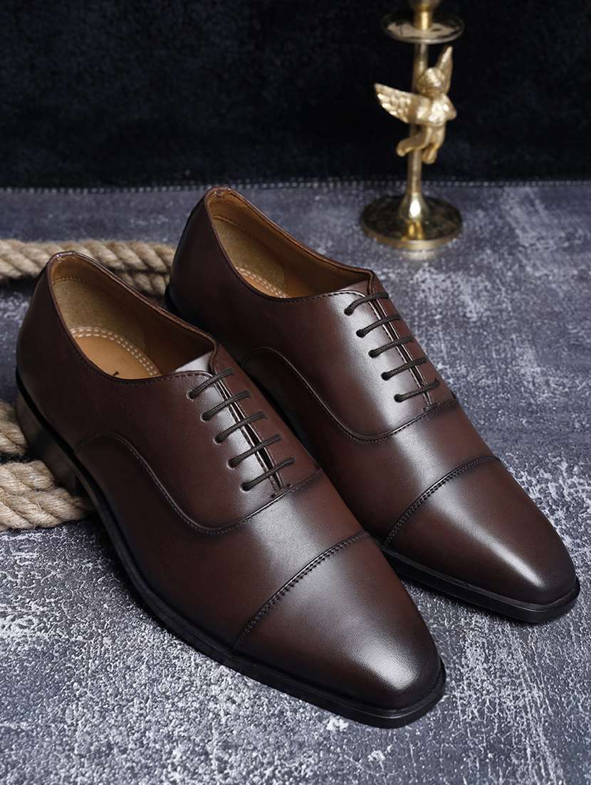men solid lace-up oxfords - 21748041 -  Zoom Image - 0