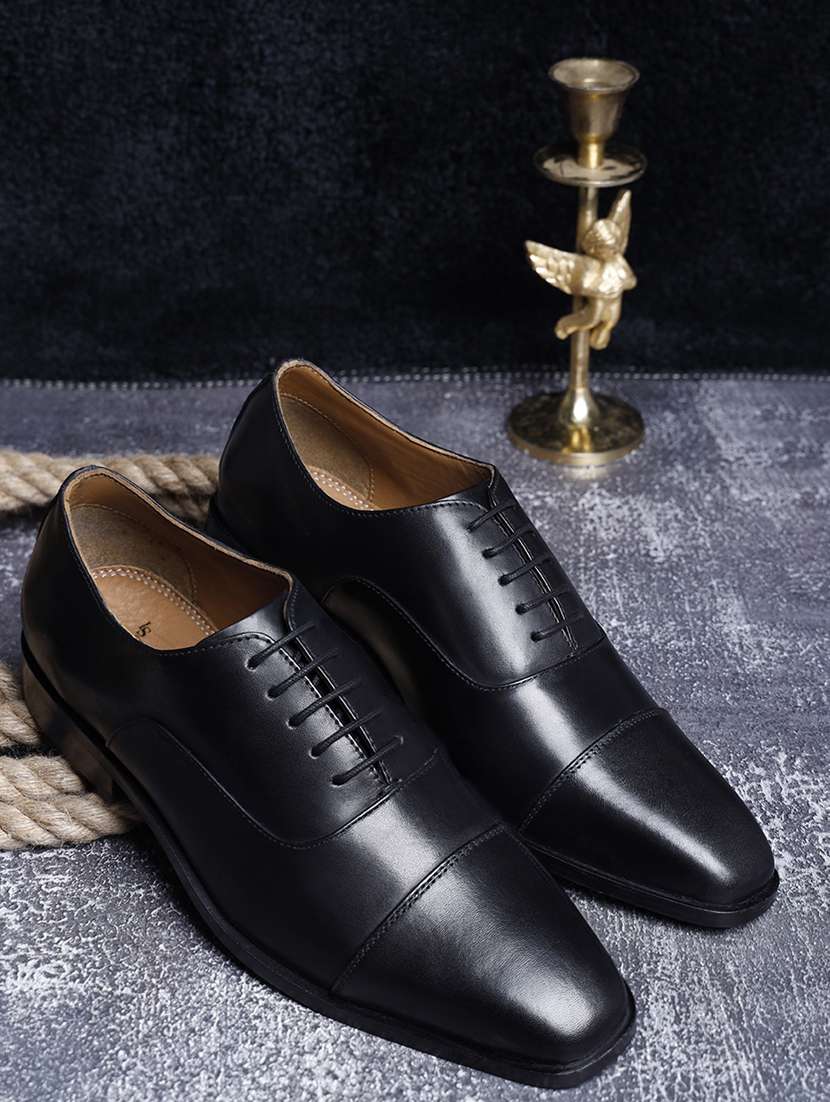 men solid lace-up oxfords