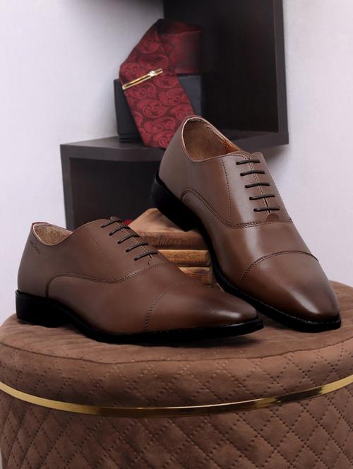 men solid lace-up oxfords - 21748060 -  Standard Image - 0