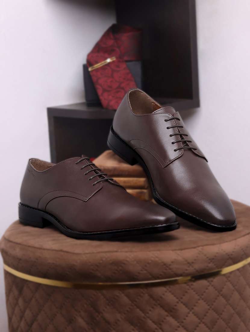 men solid lace-up derbys