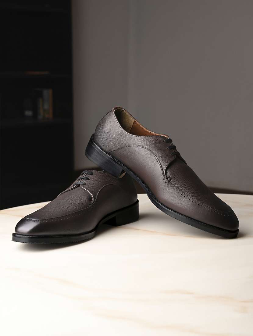 men brown lace-up derbys