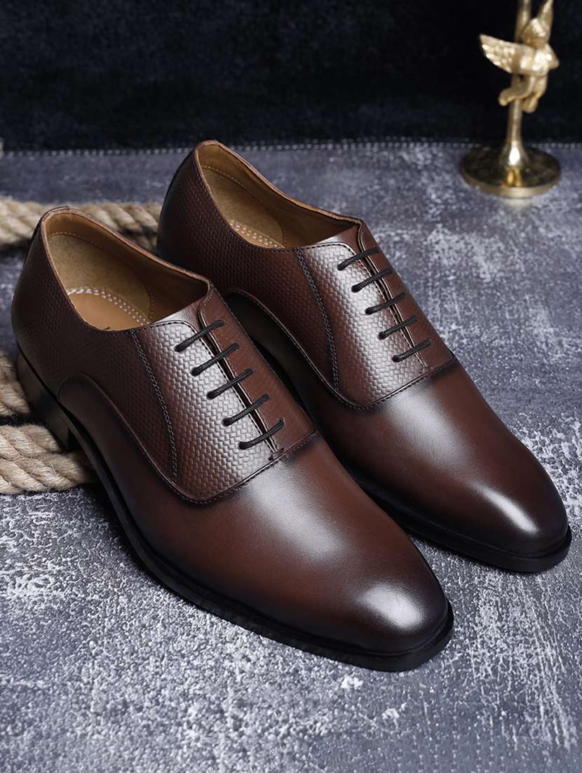 men textured lace-up oxfords - 21748138 -  Zoom Image - 0