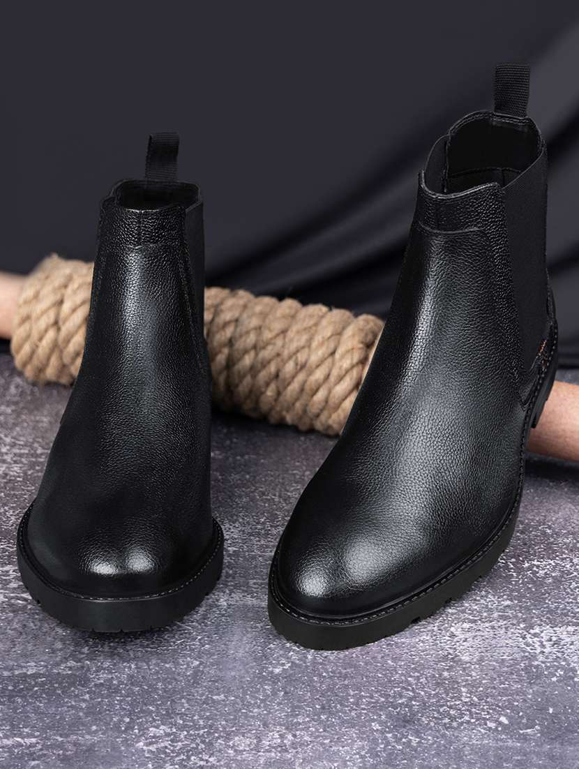 men solid slip on boots - 21748428 -  Standard Image - 1