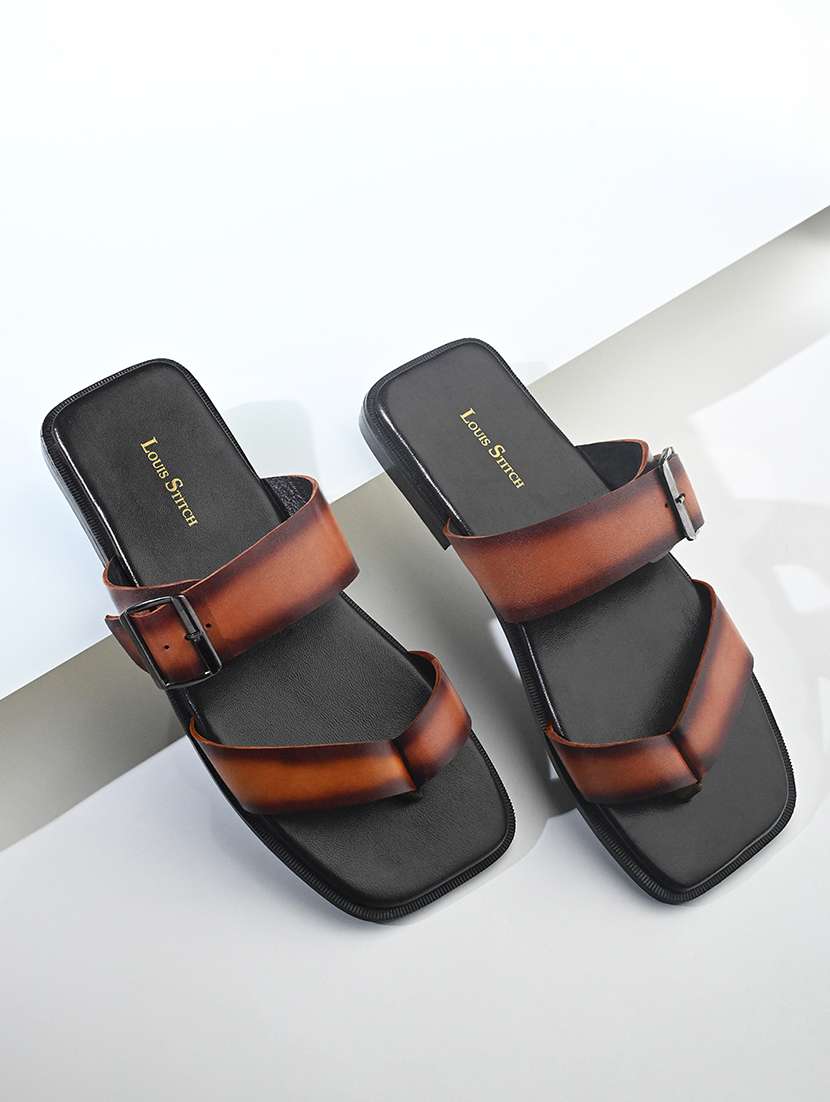 men solid toe separator sandal - 21748465 - Standard Image - 1