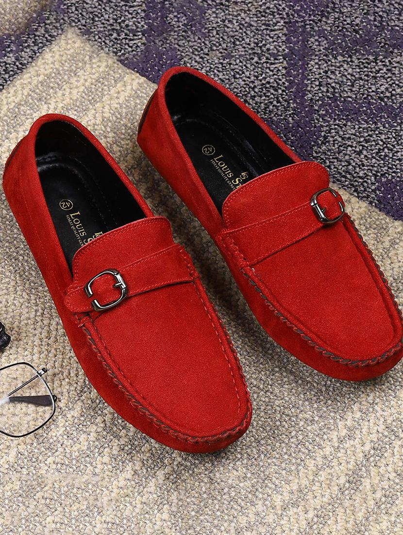 men solid slip on loafers - 21748494 - Zoom Image - 0