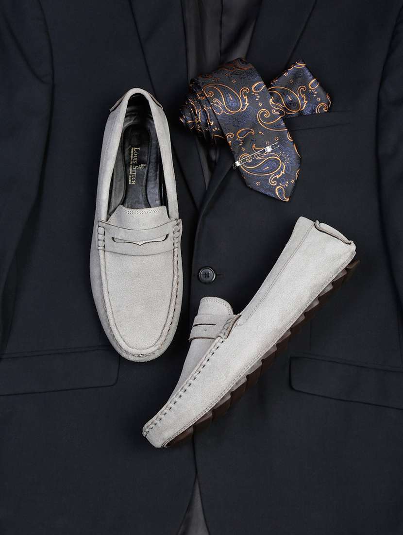 men solid slip on loafers - 21748508 -  Standard Image - 1