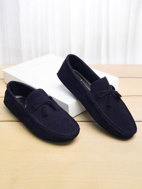 men solid slip on tassel detailed loafers - 21748517 - Standard Image - 0