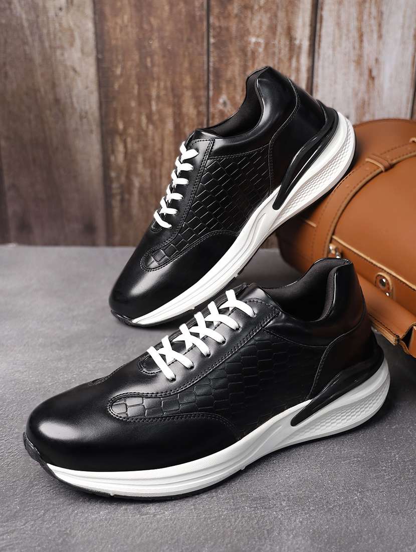 men solid lace up casual shoes