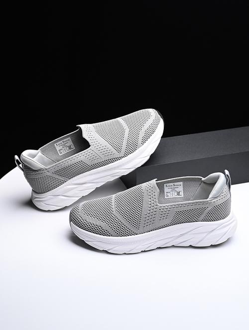 men solid slip on sport shoes - 21748549 -  Standard Image - 0