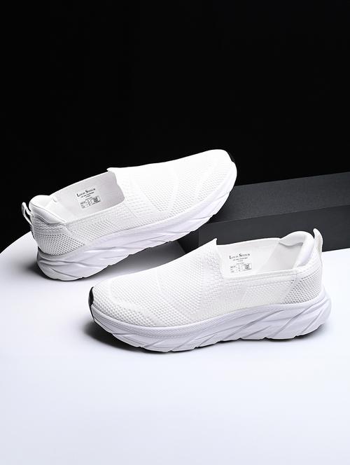 men solid slip on sport shoes - 21748551 -  Standard Image - 0