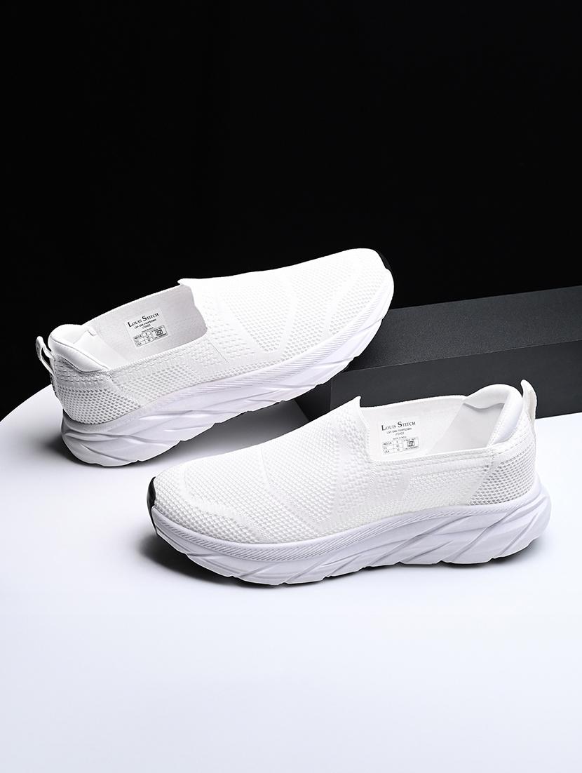 men solid slip on sport shoes - 21748551 -  Zoom Image - 0