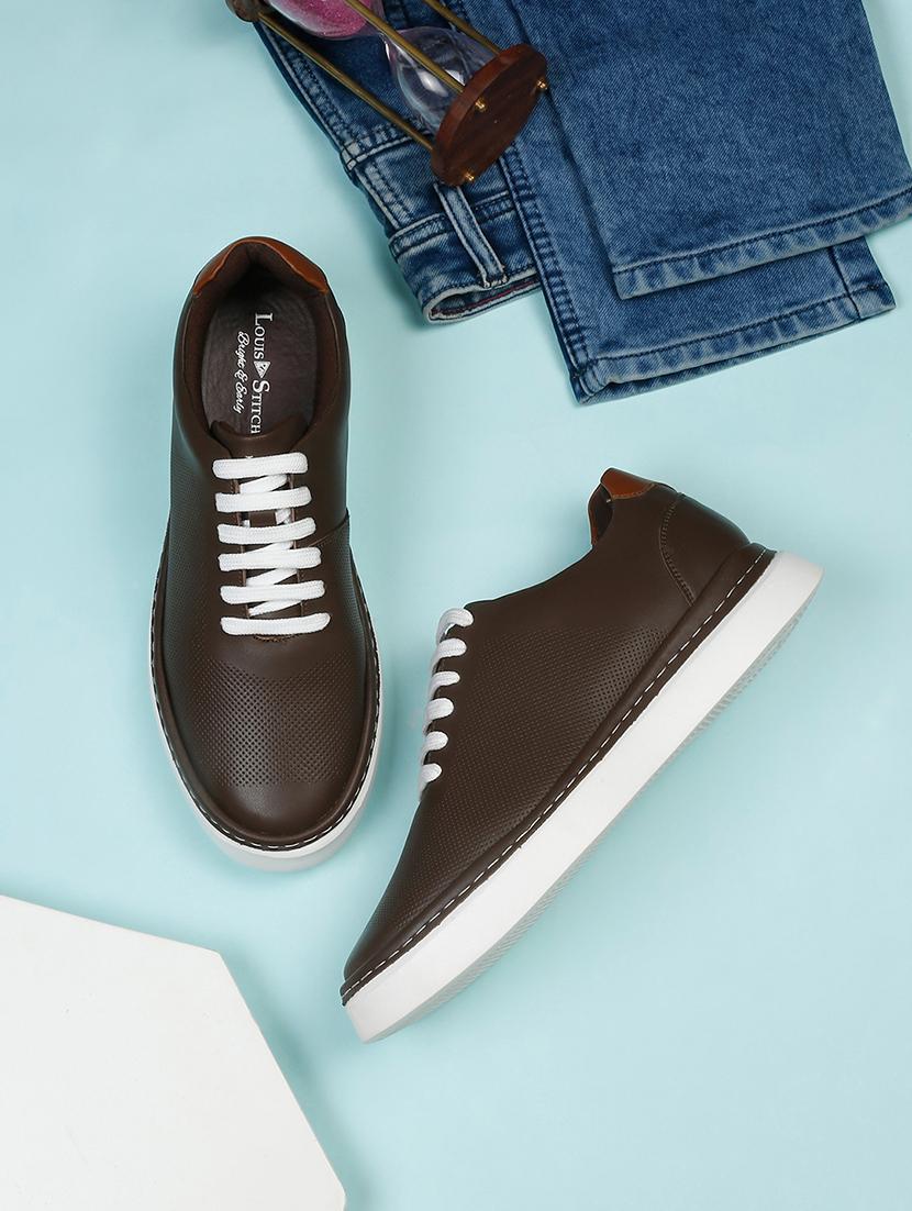 men solid lace up sneakers - 21748552 - Zoom Image - 0