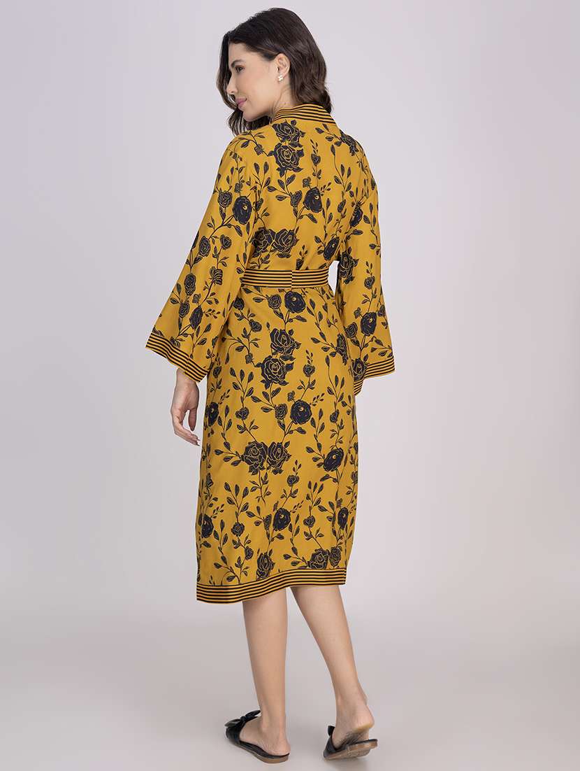 women printed long sleeves sleepwear robe - 21749544 -  Standard Image - 4