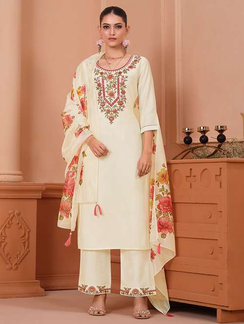 women three quarter sleeve kurta palazzo with dupatta set - 21749661 -  Standard Image - 0