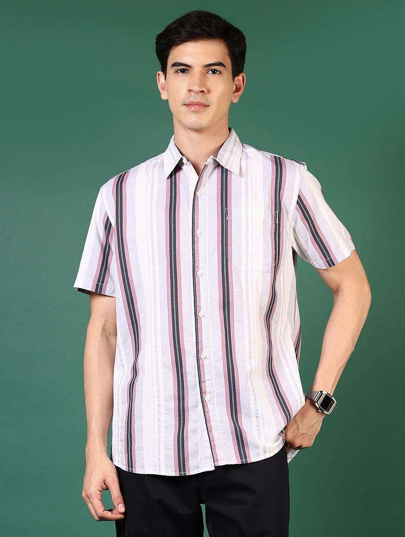 men collared short sleeves casual shirt - 21749804 -  Standard Image - 1